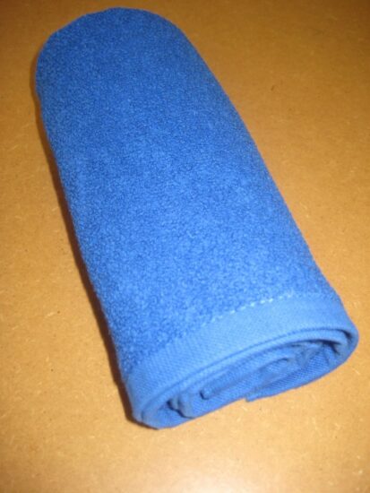 serviette eponge coiffeur 1couleur bleu2